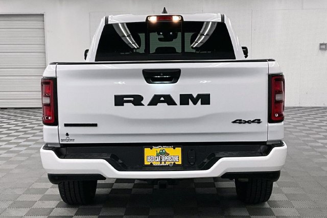 Used 2025 RAM 1500 Big Horn AWD/4WD image 5