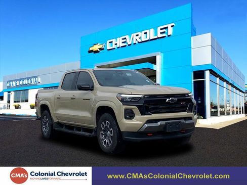 Used 2023 Chevrolet Colorado Z71 w/ Z71 Convenience Package 2 image 1