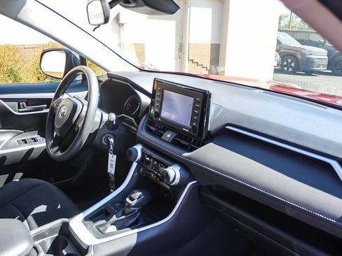 Used 2020 Toyota RAV4 LE w/ Carpet Mat Package image 23