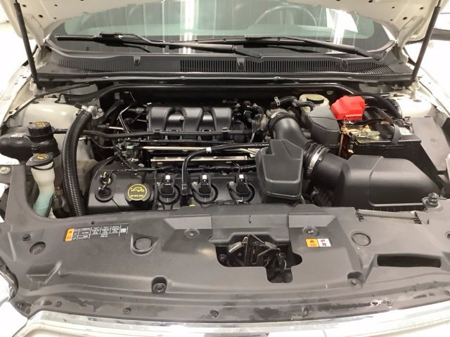 Used 2019 Ford Taurus Limited AWD/4WD image 17