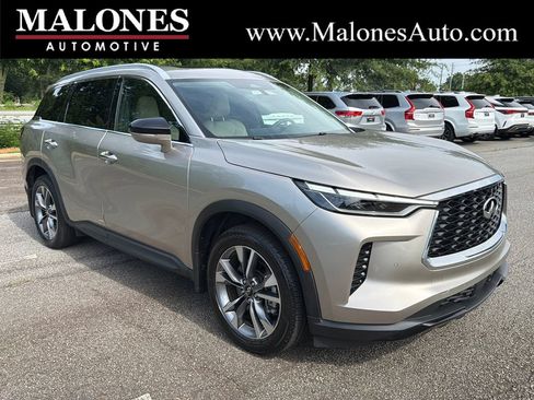Used 2023 INFINITI QX60 Luxe w/ Cargo Package FWD image 1