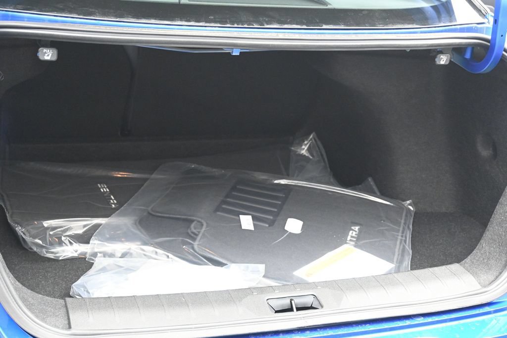 New 2026 Nissan Sentra SR w/ Floor Mat Package FWD image 19