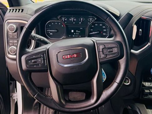 Used 2022 GMC Sierra 1500 AT4 w/ AT4 Premium Package image 10