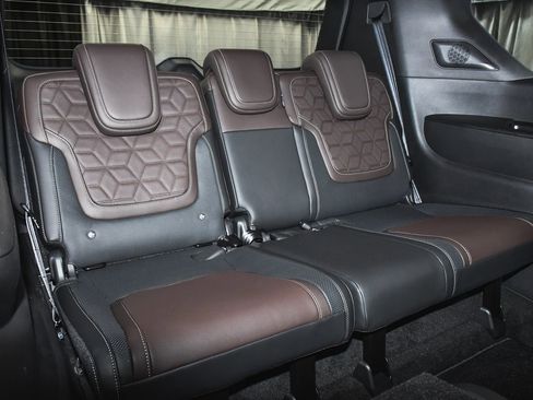 Used 2025 Nissan Armada Platinum Reserve AWD/4WD image 60