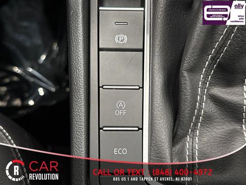 Used 2024 Volkswagen Jetta SE FWD image 24