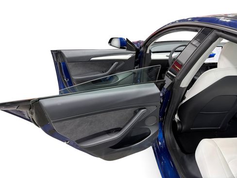 Certified 2023 Tesla Model 3 Standard Range RWD image 10