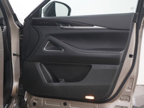 Used 2024 INFINITI QX60 Sensory image 12