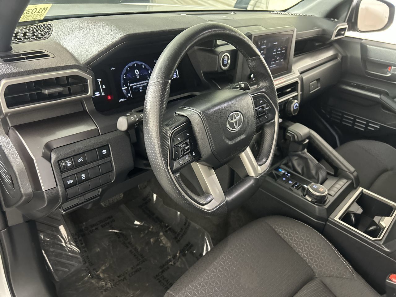 Used 2025 Toyota 4Runner SR5 AWD/4WD image 12