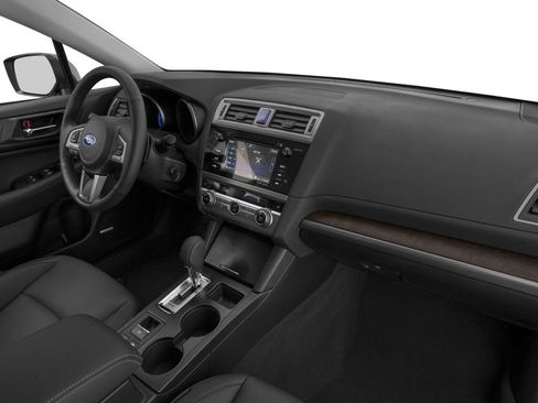 Used 2017 Subaru Outback 2.5i Limited AWD/4WD image 11