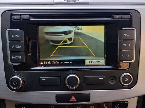 Used 2015 Volkswagen CC Sport image 19