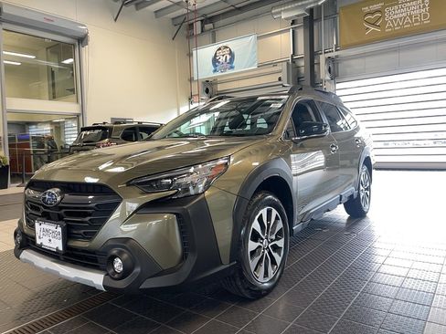Used 2024 Subaru Outback Limited image 3