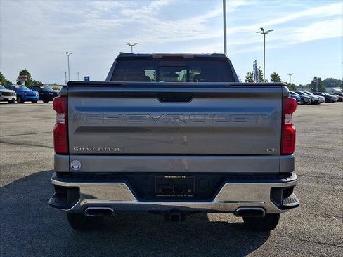 Used 2021 Chevrolet Silverado 1500 LT AWD/4WD image 5