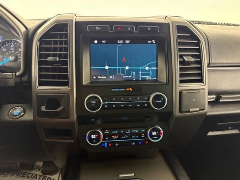 Used 2018 Ford Expedition XLT w/ Equipment Group 202A RWD image 29