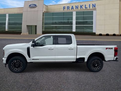 New 2026 Ford F250 Platinum w/ FX4 Off-Road Package AWD/4WD image 4