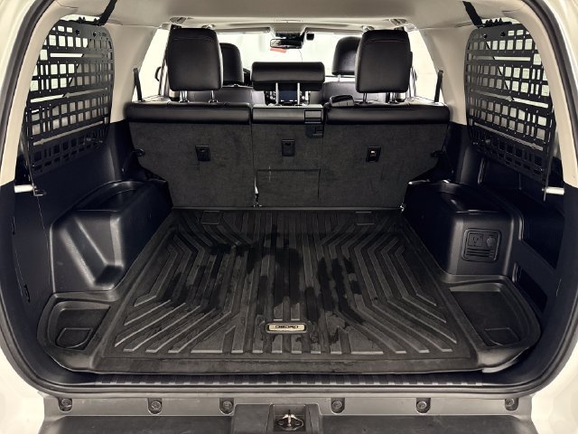 Used 2022 Toyota 4Runner TRD Off-Road Premium w/ TRD Black Wheel Package (TMS) AWD/4WD image 38