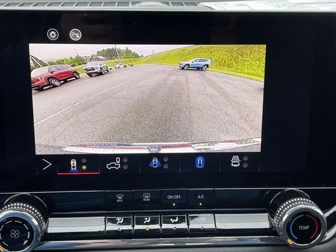 New 2025 GMC Canyon Elevation w/ Technology Package image 22