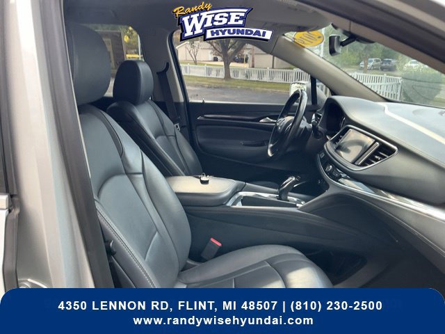Used 2019 Buick Enclave Essence AWD/4WD image 38