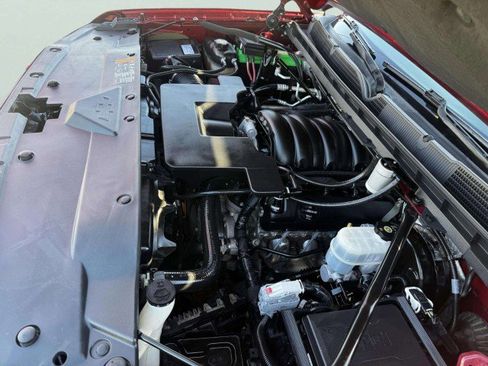 Used 2018 Chevrolet Silverado 1500 LT w/ All Star Edition image 61