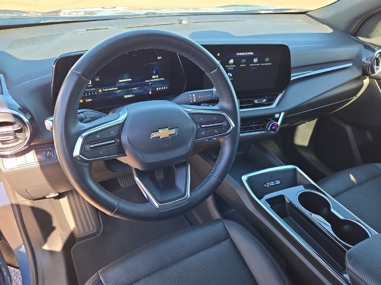 Used 2025 Chevrolet Equinox LT w/ Convenience Package II FWD image 16