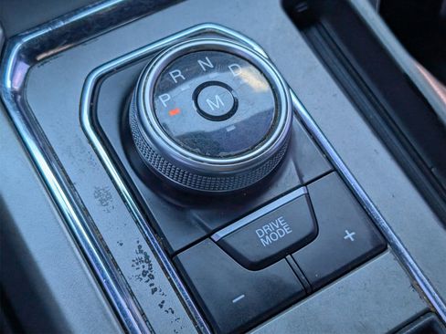 Used 2021 Ford Expedition XLT image 26