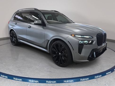 Used 2024 BMW X7 xDrive40i w/ Executive Package AWD/4WD image 4