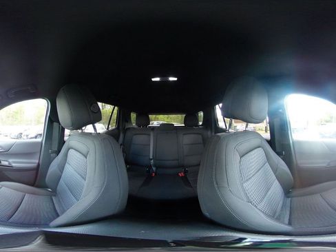 Used 2025 Chevrolet Equinox LT image 43