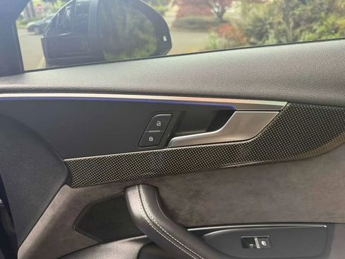 Used 2019 Audi S4 Prestige w/ Prestige Package image 17