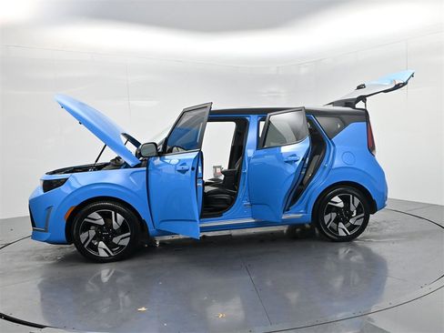 Certified 2023 Kia Soul GT-Line image 55