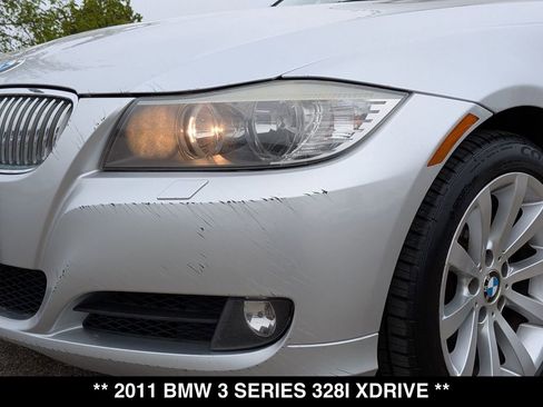 Used 2011 BMW 328i xDrive Sedan AWD/4WD image 15