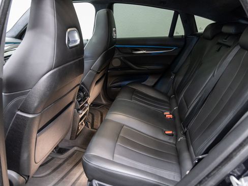 Used 2018 BMW X6 M AWD/4WD image 8