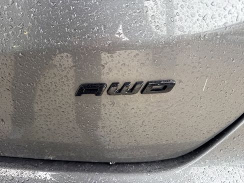 Certified 2023 Ford Edge SE w/ Black Appearance Package image 15