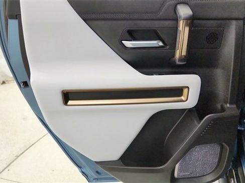 Used 2024 GMC Hummer EV 3X w/ Omega Edition image 31