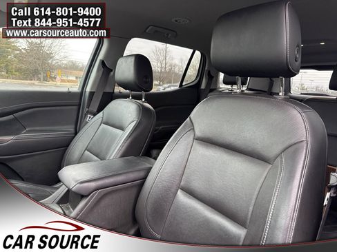 Used 2019 GMC Acadia SLT image 19