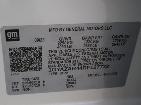 Used 2024 Cadillac XT4 Luxury w/ Cold Weather Package image 28