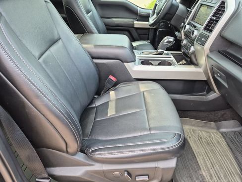 Used 2018 Ford F150 Lariat w/ Equipment Group 502A Luxury AWD/4WD image 23