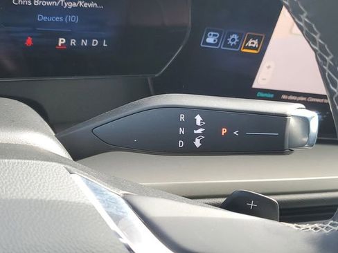 Certified 2025 Chevrolet Traverse LT image 28