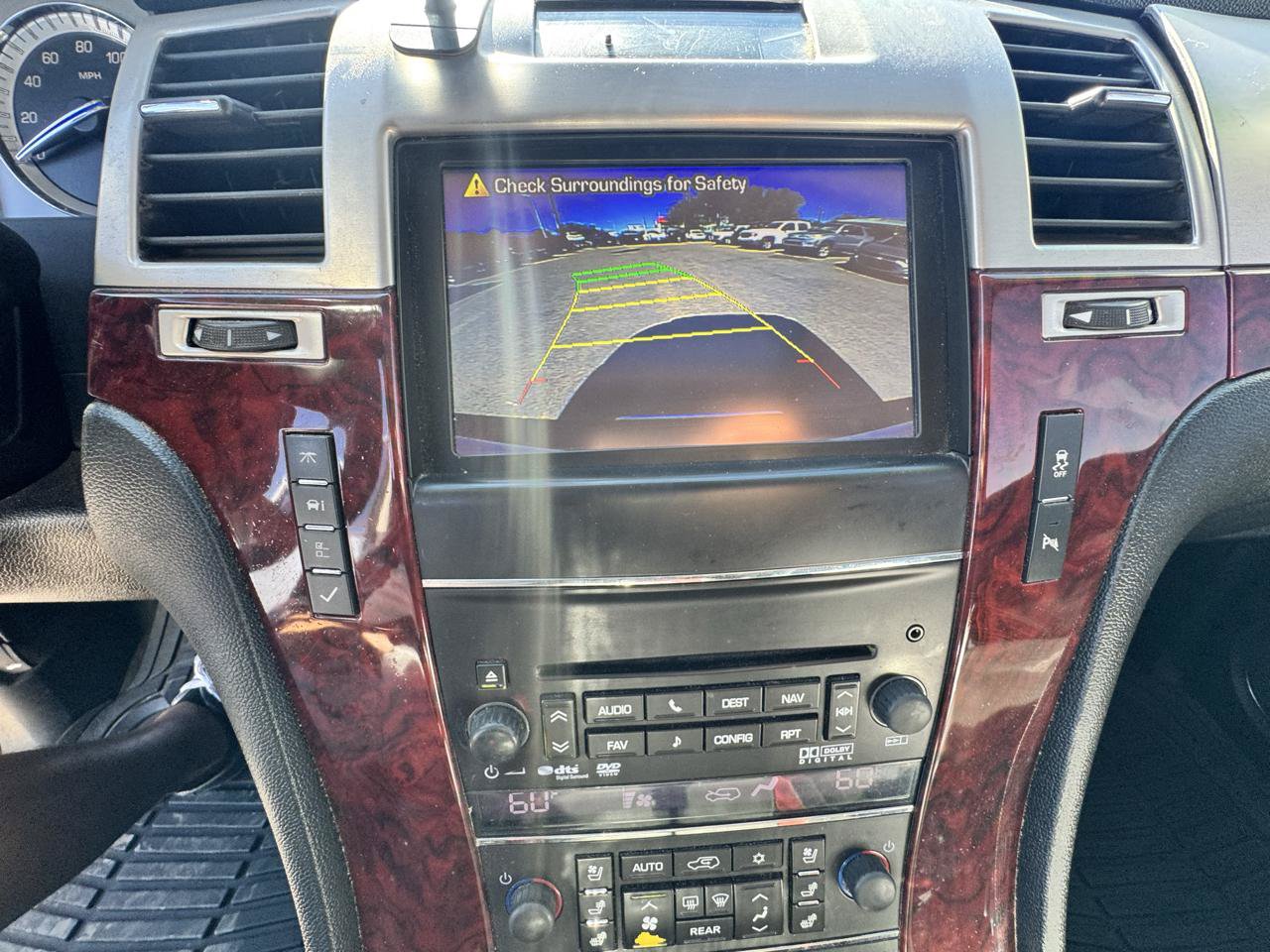Used 2013 Cadillac Escalade ESV Premium AWD/4WD image 25