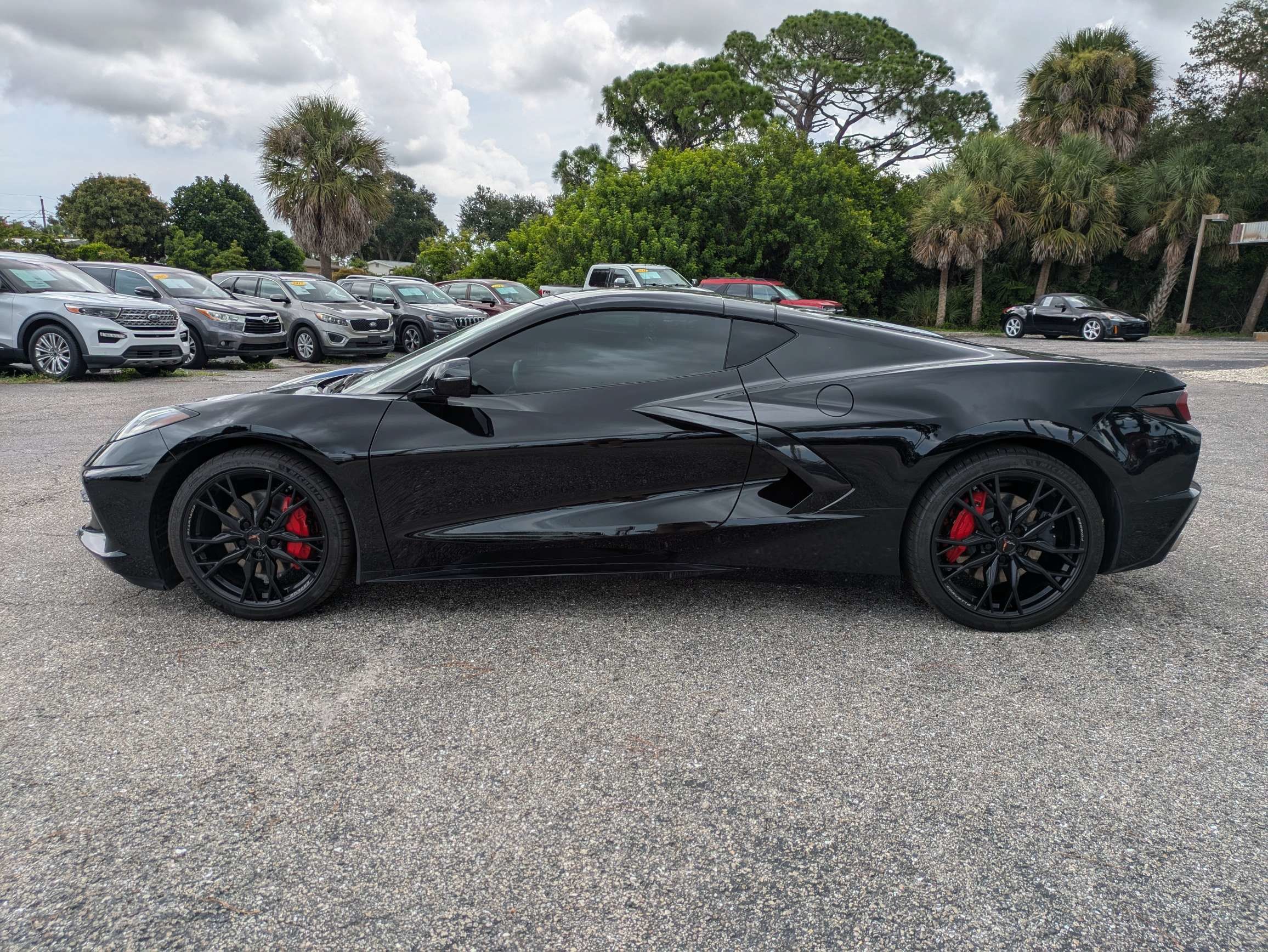 Used 2024 Chevrolet Corvette Stingray Coupe w/ 1LT RWD image 8