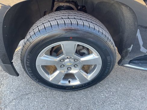 Used 2016 Chevrolet Suburban LTZ image 8