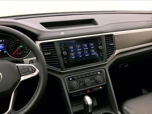 Used 2021 Volkswagen Atlas SE w/ Panoramic Sunroof Package image 5