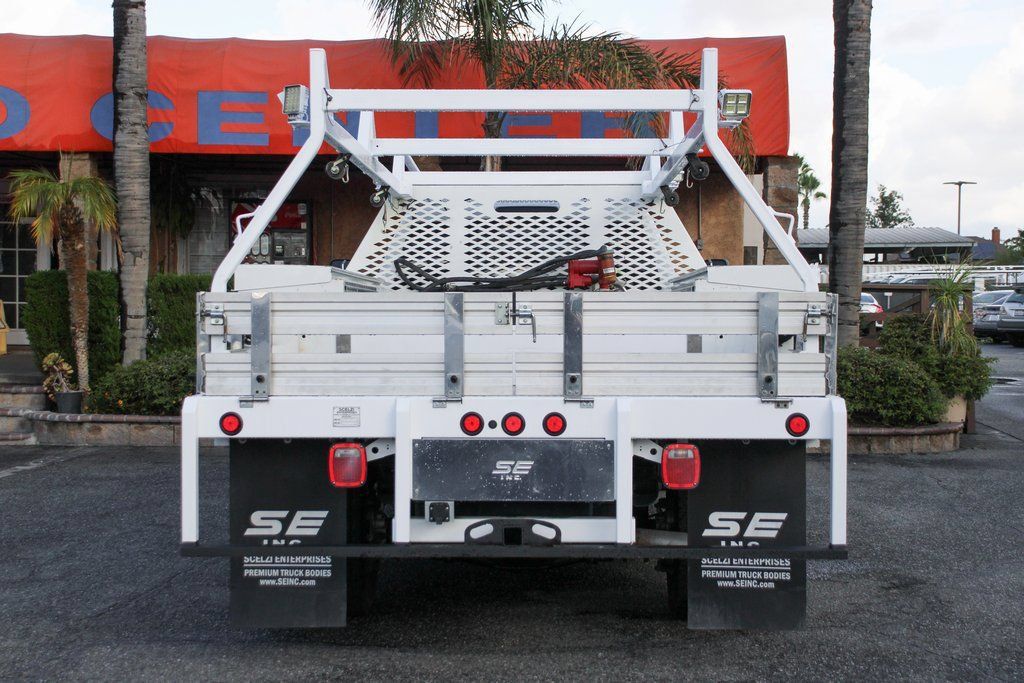 Used 2022 RAM 5500 Tradesman w/ Chrome Appearance Group AWD/4WD image 8