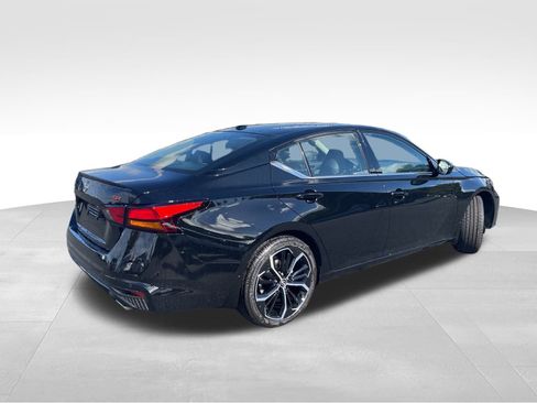 New 2025 Nissan Altima 2.5 SR image 8