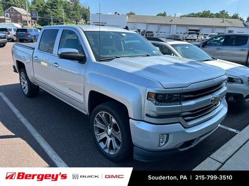 Used 2017 Chevrolet Silverado 1500 LTZ Z71 w/ LTZ Plus Package AWD/4WD image 3