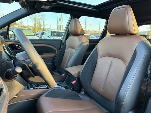 Used 2025 Subaru Forester Touring w/ Popular Package - Touring image 18