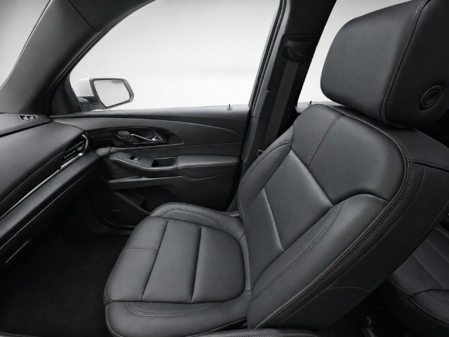 Used 2023 Chevrolet Traverse RS AWD/4WD image 19