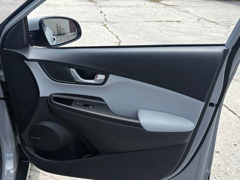 Used 2023 Hyundai Kona Limited w/ Cargo Package image 17