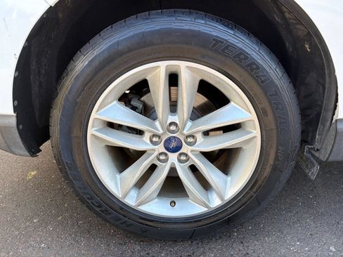 Used 2017 Ford Edge SEL FWD image 5