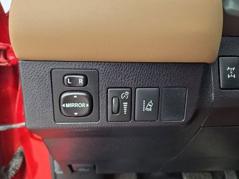 Used 2016 Toyota RAV4 Limited w/ Advanced Technology Package AWD/4WD image 22