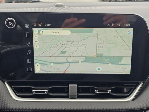 New 2026 Chevrolet Equinox LT w/ Convenience Package II image 30