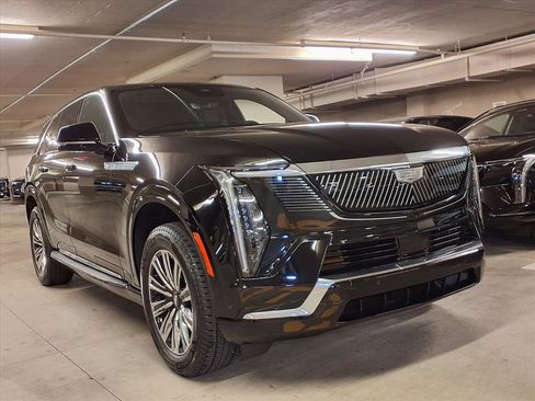 New 2026 Cadillac Escalade IQ Luxury 1 image 3